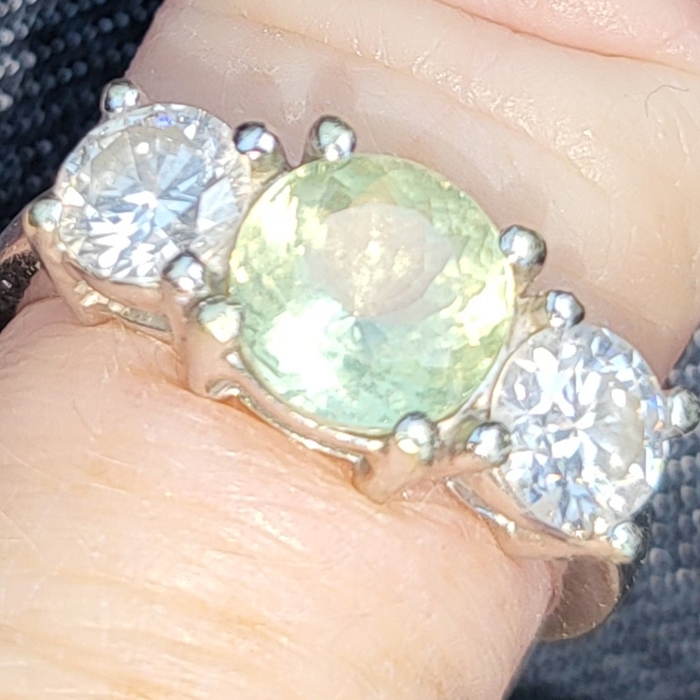 3 STONE RING,/2 Diamonds GIA Cert, & 1 ALEXANDRITE Gem in the middle of diamonds